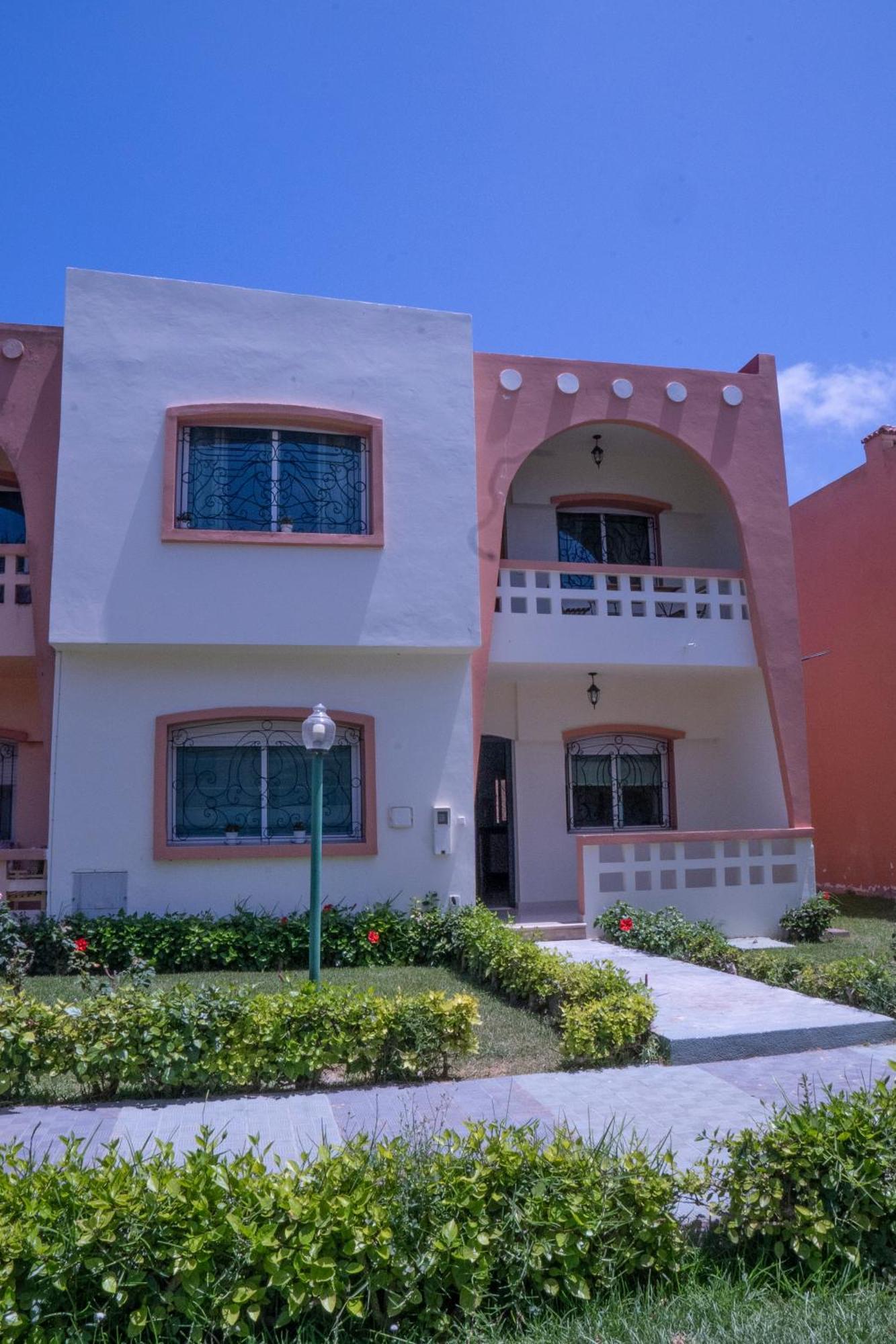 Duplex La Roseraie A 2Min De La Plage 2 Piscines Sidi Bouzid Bagian luar foto